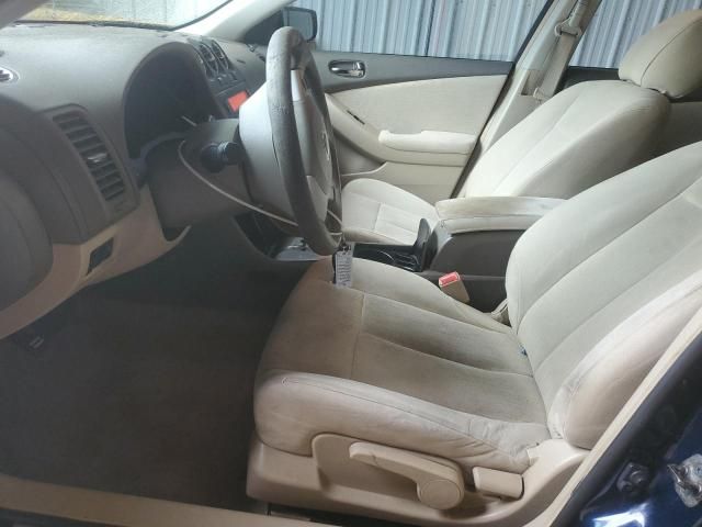 2010 Nissan Altima Base