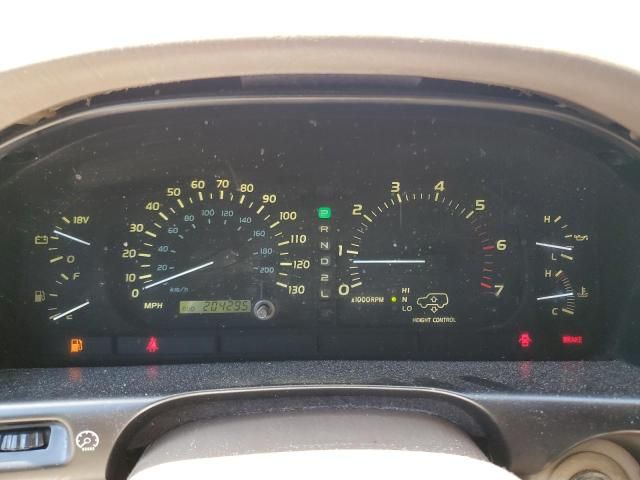 2000 Lexus LX 470