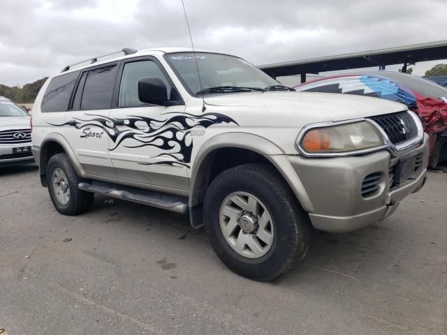 2004 Mitsubishi Montero Sport XLS