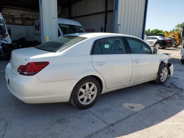 2009 Toyota Avalon XL