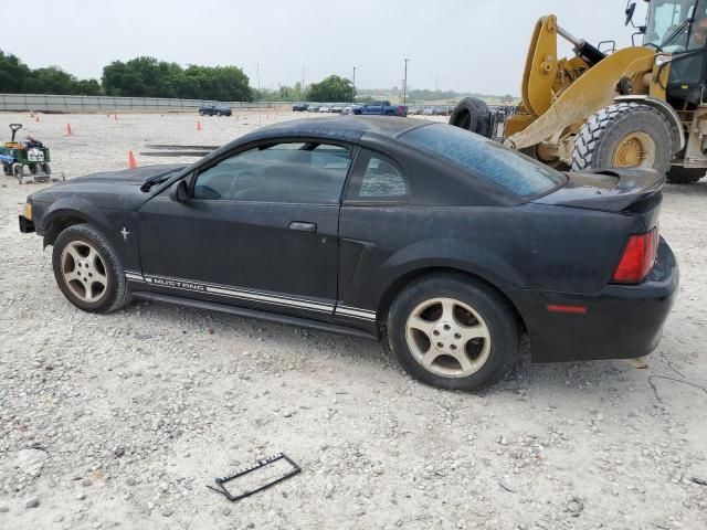 2000 Ford Mustang