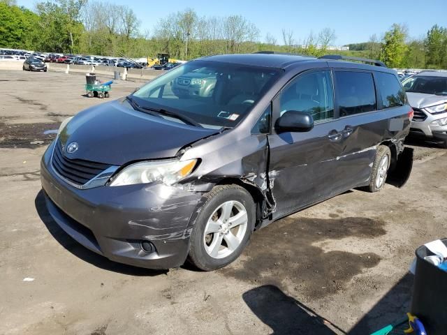 2012 Toyota Sienna LE