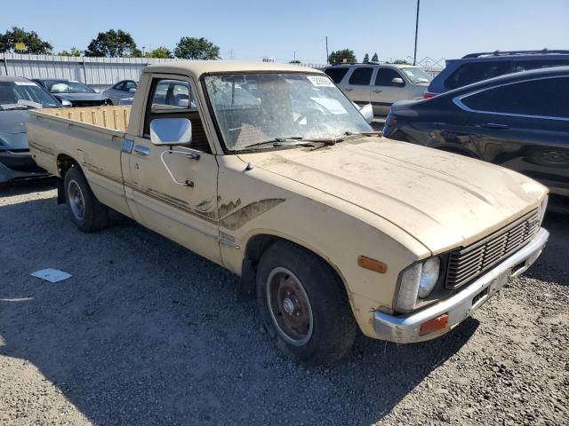 1981 Toyota Pickup / Cab Chassis 1/2 TON SR5