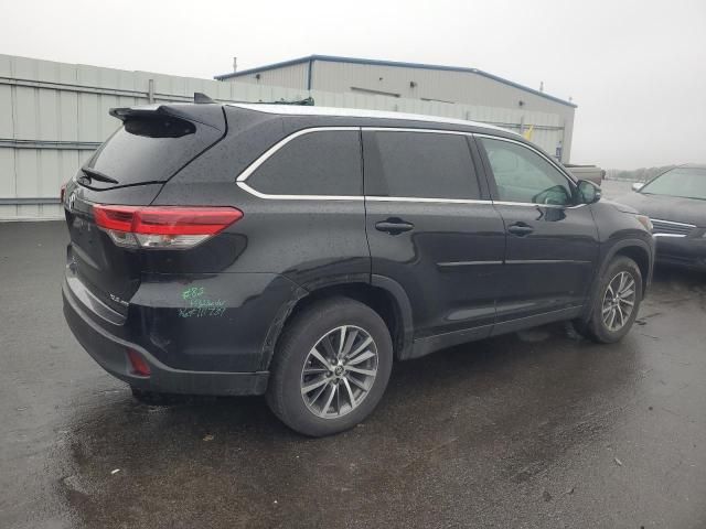 2019 Toyota Highlander SE