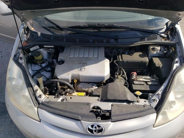 2008 Toyota Sienna XLE