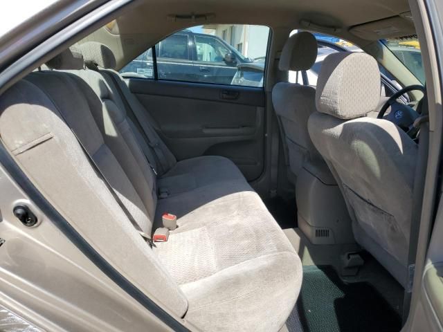 2004 Toyota Camry LE