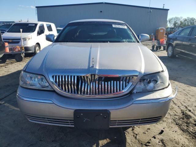 2009 Lincoln Town Car Signature Limited