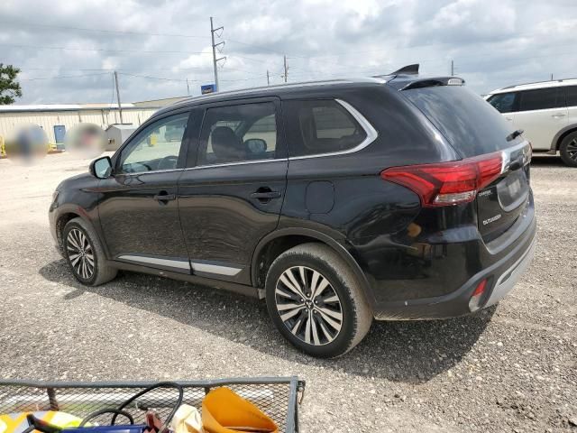 2020 Mitsubishi Outlander SE