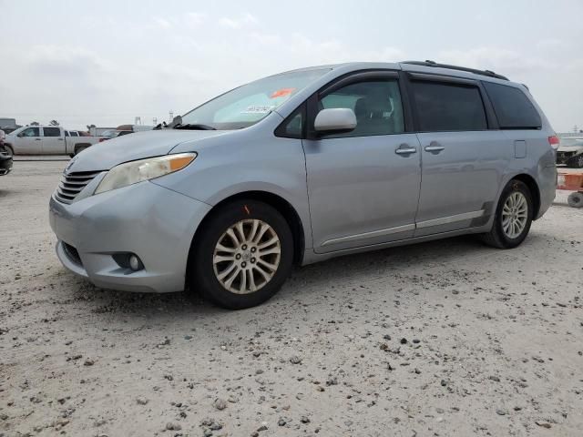 2012 Toyota Sienna XLE