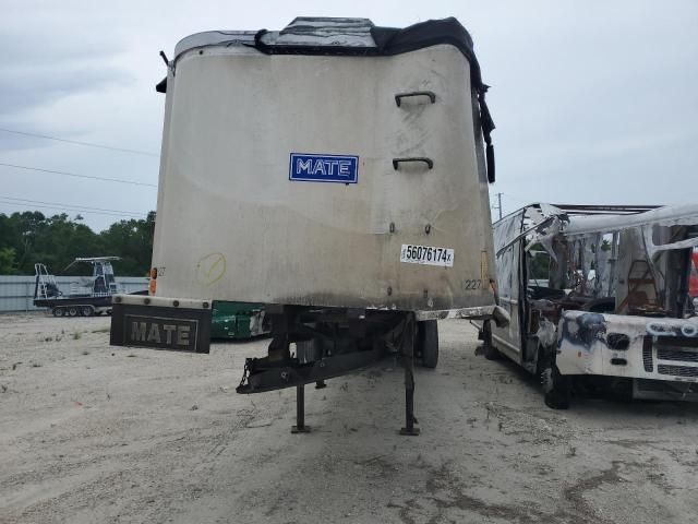 2015 Mate Dump Trailer