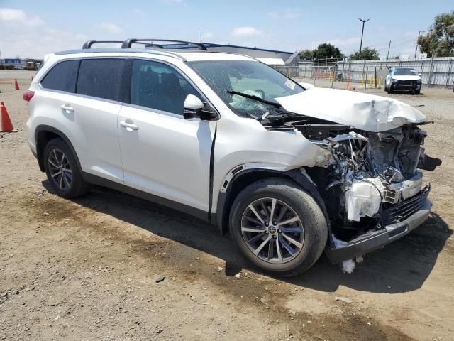 2019 Toyota Highlander SE