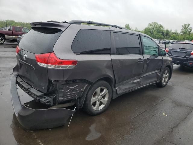 2012 Toyota Sienna LE