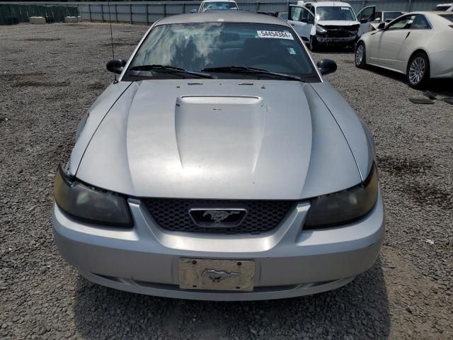 2004 Ford Mustang