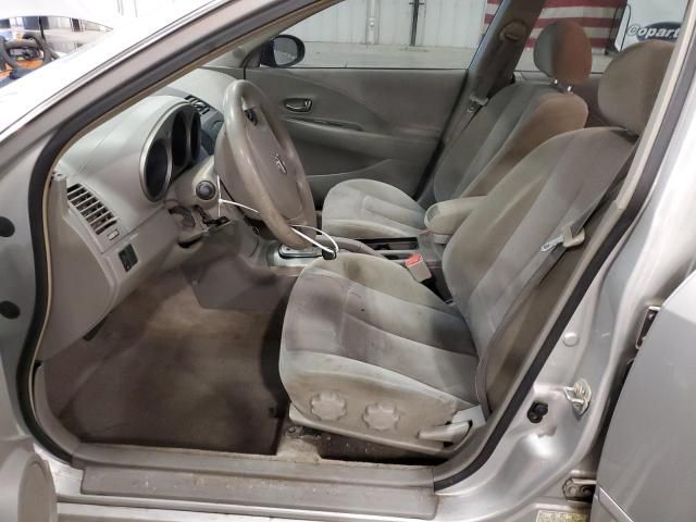 2004 Nissan Altima Base