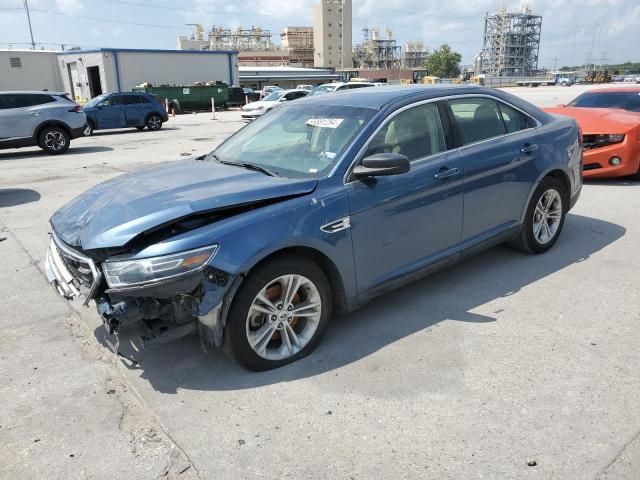 2018 Ford Taurus SE