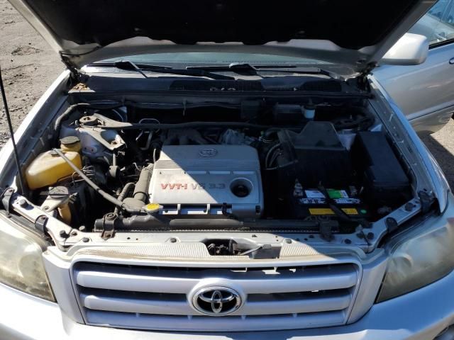 2004 Toyota Highlander Base