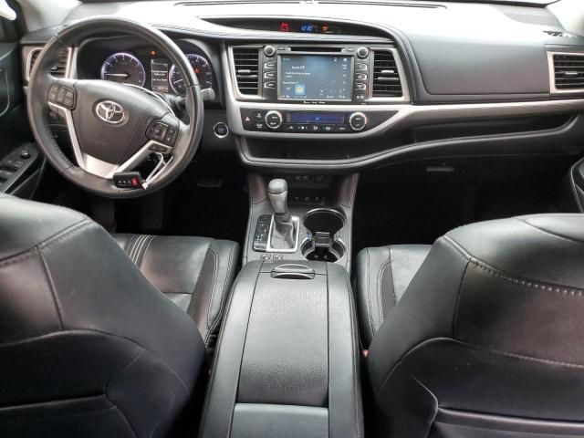 2018 Toyota Highlander SE