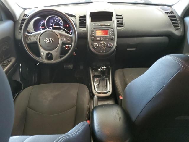 2013 KIA Soul +