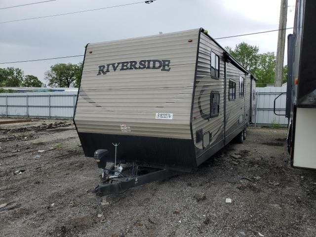 2016 Riverside Trailer