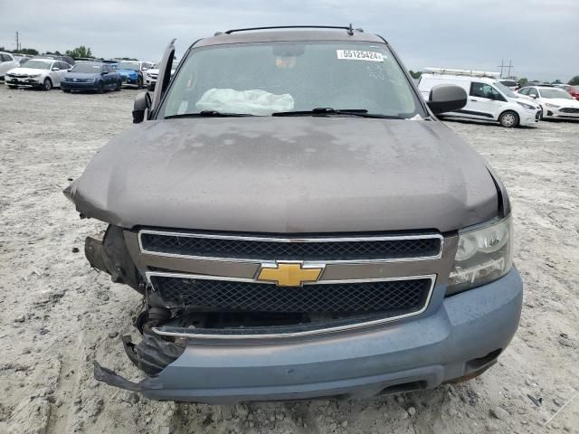 2014 Chevrolet Suburban C1500 LT