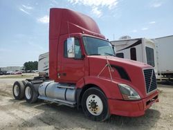 Salvage trucks for sale at Houston, TX auction: 2014 Volvo VN VNL