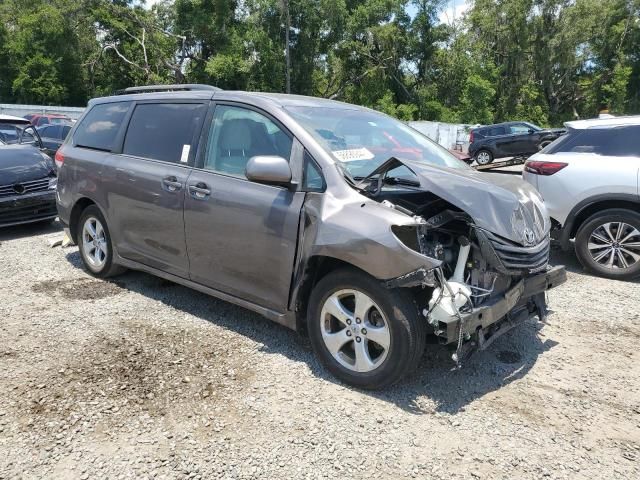 2011 Toyota Sienna LE