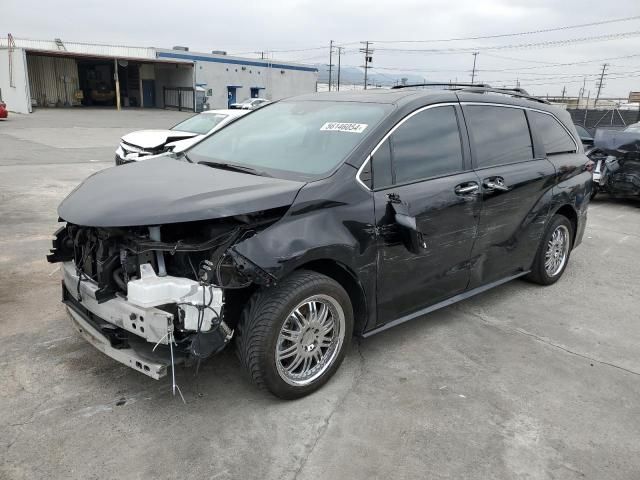 2022 Toyota Sienna XSE