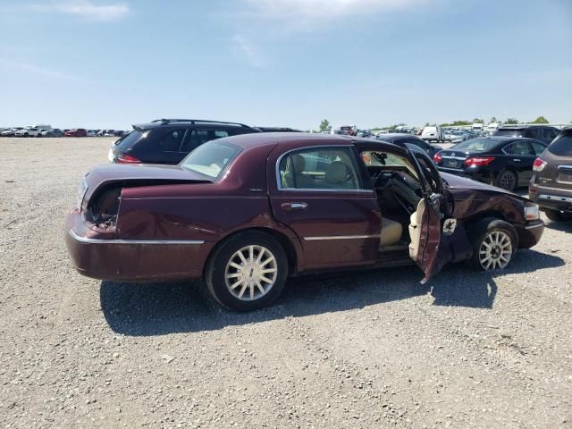 2007 Lincoln Town Car Signature