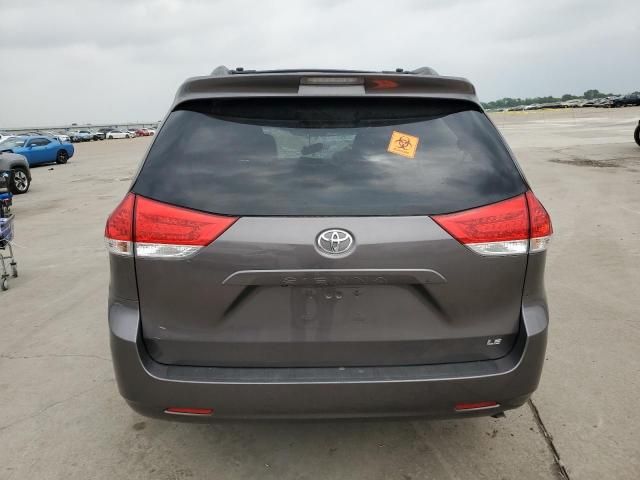 2014 Toyota Sienna LE