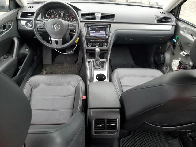 2014 Volkswagen Passat SE