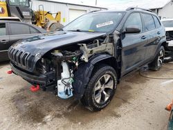 Salvage cars for sale at Pekin, IL auction: 2017 Jeep Cherokee Trailhawk