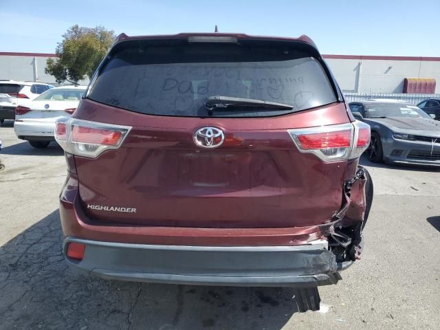 2015 Toyota Highlander LE