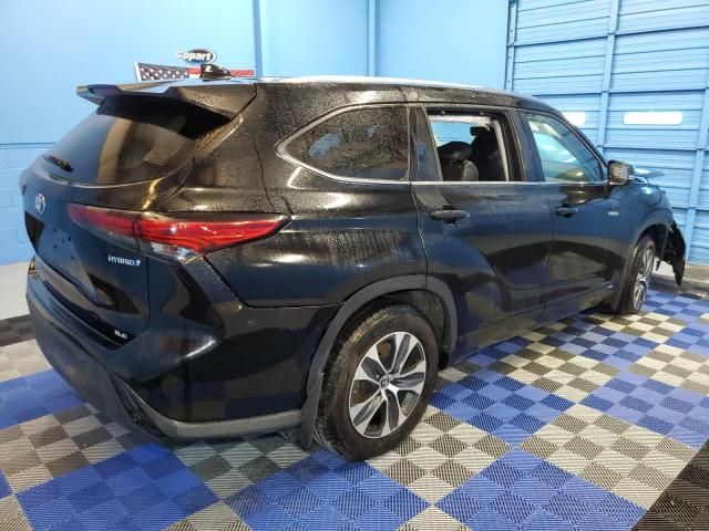 2021 Toyota Highlander Hybrid XLE