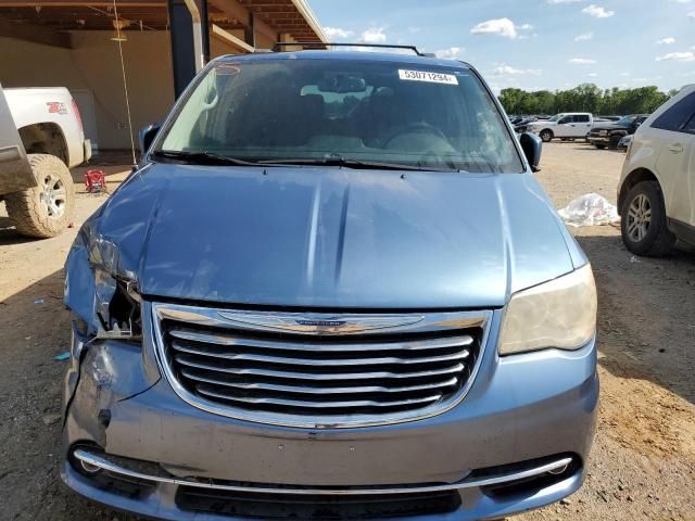 2012 Chrysler Town & Country Touring L