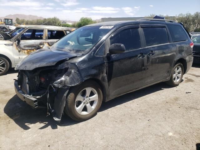 2012 Toyota Sienna LE