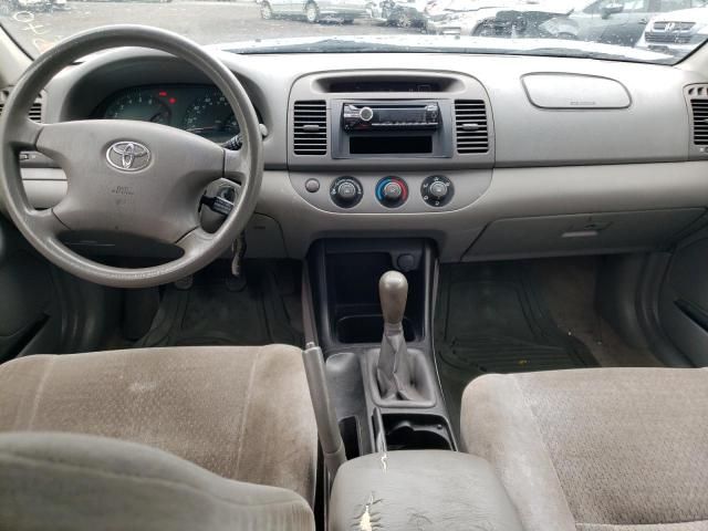 2004 Toyota Camry LE