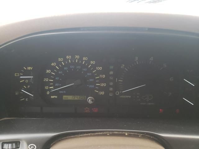 2000 Lexus LX 470