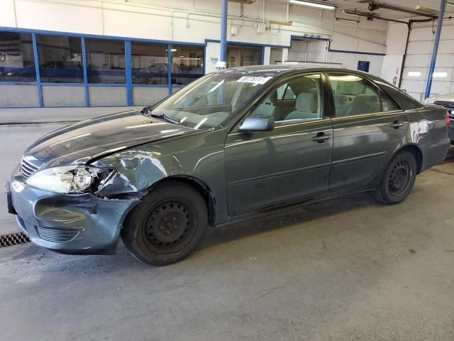 2005 Toyota Camry LE