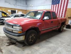 Salvage cars for sale from Copart Kincheloe, MI: 2001 Chevrolet Silverado K1500