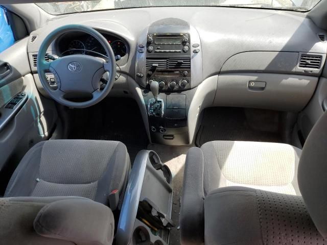 2009 Toyota Sienna CE