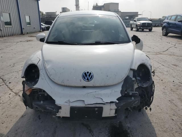 2010 Volkswagen New Beetle