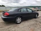 2004 Ford Taurus SE