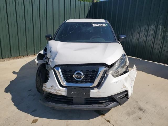 2020 Nissan Kicks S