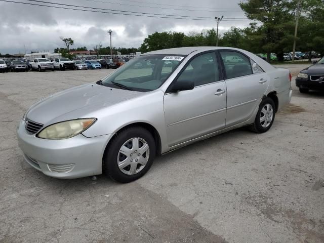 2005 Toyota Camry LE