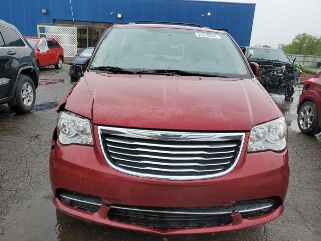 2013 Chrysler Town & Country Touring