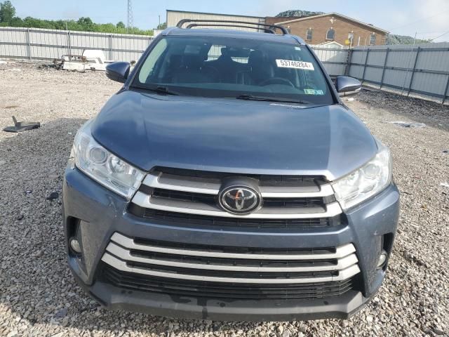 2018 Toyota Highlander SE