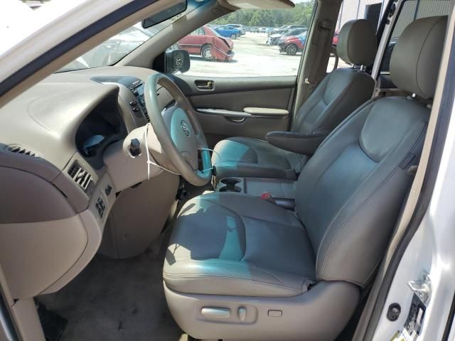 2010 Toyota Sienna CE