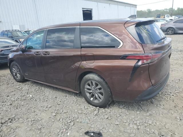 2021 Toyota Sienna LE