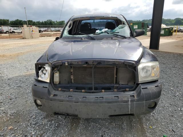 2005 Dodge Dakota Quad SLT