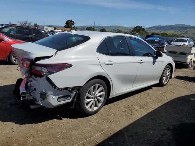 2022 Toyota Camry LE